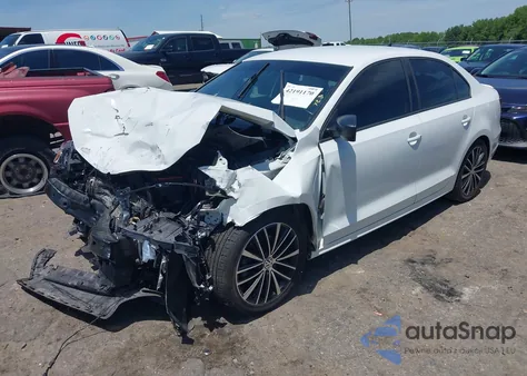 2016 Volkswagen Jetta 1.8T Sport из США, поврежденный, VIN 3VWD17AJ2GM274206